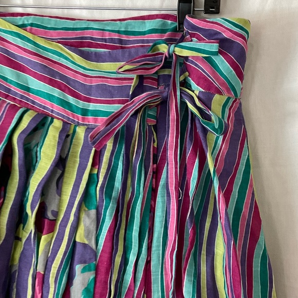 Soft surroundings skirt - Picture 4 of 5